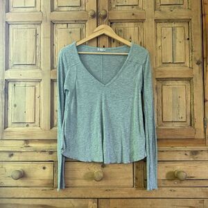 Intimately Free People Women's Size XS Gray V-Neck Ribbed Blouse Top Long Sleeve